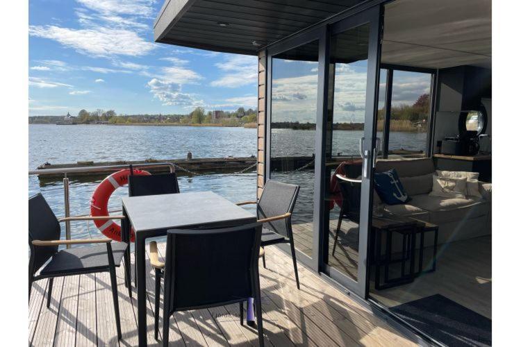 Hausboot Fjord Ankerplatz Mit Biosauna In Schleswig Ngoại thất bức ảnh