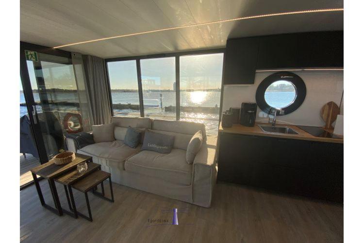 Hausboot Fjord Ankerplatz Mit Biosauna In Schleswig Ngoại thất bức ảnh