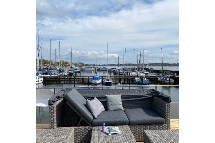 Hausboot Fjord Ankerplatz Mit Biosauna In Schleswig Ngoại thất bức ảnh